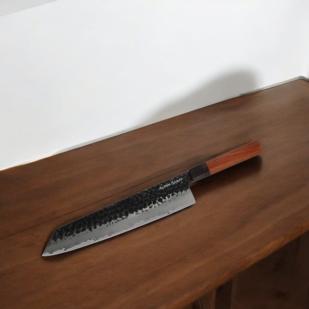 Collection Kurogane – Couteaux Japonais Artisanaux pour Chefs Suisses Exigeants